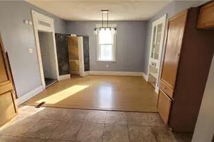 20 S 2nd St, Youngwood, PA 15697 - Photo 7