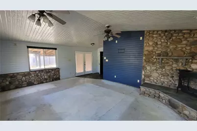 20 S 2nd St, Youngwood, PA 15697 - Photo 9