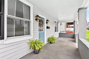 105 Center Ave, Mt Pleasant Boro, PA 15666 - Photo 7