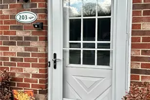 203 Thistle Dr, Hempfield Township, PA 15601 - Photo 3