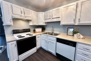 203 Thistle Dr, Hempfield Township, PA 15601 - Photo 17