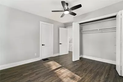 2070 Boggs Avenue, Pittsburgh, PA 15221 - Photo 13