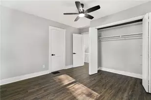 2070 Boggs Ave, Pittsburgh, PA 15221 - Photo 13