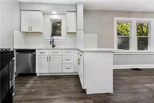 2070 Boggs Ave, Pittsburgh, PA 15221 - Photo 9