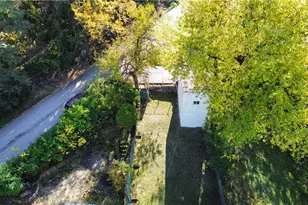 2070 Boggs Ave, Pittsburgh, PA 15221 - Photo 25