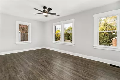 2070 Boggs Avenue, Pittsburgh, PA 15221 - Photo 17