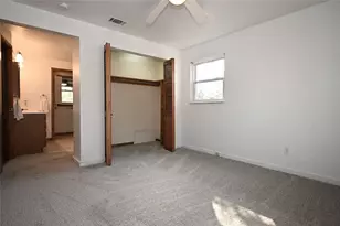 393 Collins Dr, Pittsburgh, PA 15235 - Photo 17