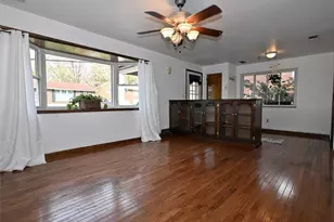 393 Collins Dr, Pittsburgh, PA 15235 - Photo 5