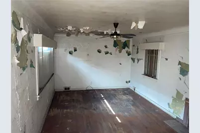 203 Elm St, Clairton, PA 15025 - Photo 3