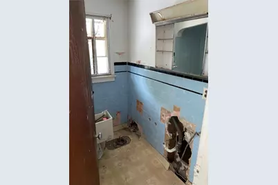 203 Elm St, Clairton, PA 15025 - Photo 11