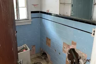 203 Elm St, Clairton, PA 15025 - Photo 11