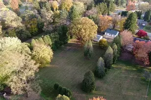 333 E Maitland Ln, Neshannock Township, PA 16105 - Photo 5