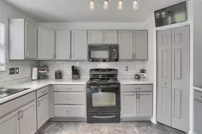 728 Freedom Drive, Collier Township, PA 15106 - Photo 9