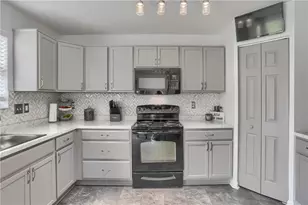 728 Freedom Dr, Collier Township, PA 15106 - Photo 9