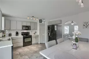 728 Freedom Dr, Collier Township, PA 15106 - Photo 15