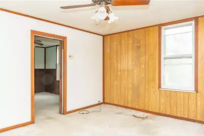 211 Wallace Ave, Wilkins Township, PA 15112 - Photo 11