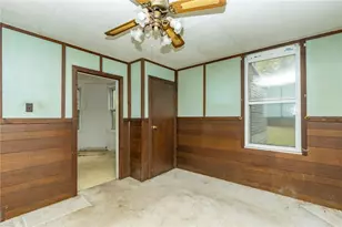 211 Wallace Ave, Wilkins Township, PA 15112 - Photo 13