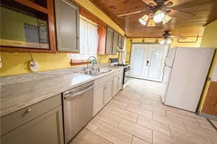 135 Colleen St, Butler, PA 16001 - Photo 7