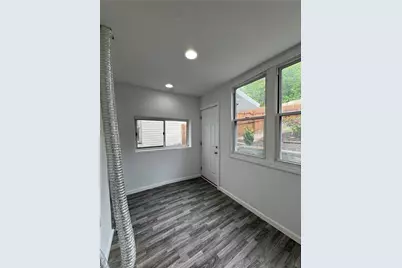 2422 Salisbury St, Pittsburgh, PA 15210 - Photo 5