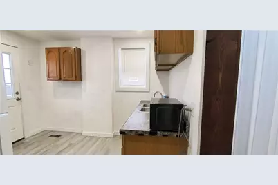 56 Franklin Ave, Ellwood City, PA 16117 - Photo 17