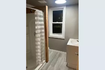 56 Franklin Ave, Ellwood City, PA 16117 - Photo 11