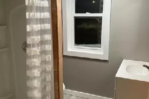 56 Franklin Ave, Ellwood City, PA 16117 - Photo 11