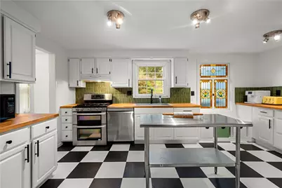 596 Clifton Road, Bethel Park, PA 15102 - Photo 11