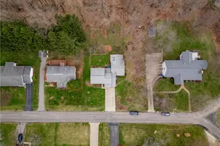 121 Parklane Dr, Slippery Rock, PA 16057 - Photo 7