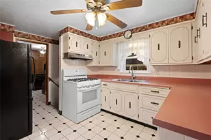 33 Park Pl W, Midland Boro, PA 15059 - Photo 17