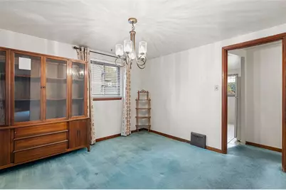 3217 Elderwood Dr, Bethel Park, PA 15102 - Photo 9