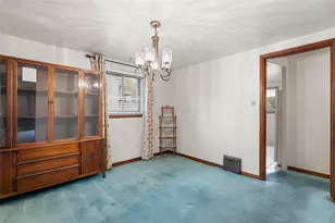 3217 Elderwood Dr, Bethel Park, PA 15102 - Photo 9