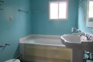 1688 Pitt St, Jennerstown Boro, PA 15547 - Photo 17