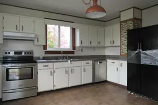 1688 Pitt St, Jennerstown Boro, PA 15547 - Photo 11