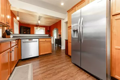 320 Edgewood Ave, Grove City Boro, PA 16127 - Photo 19