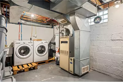 902 Delaware Ave, New Castle, PA 16105 - Photo 21