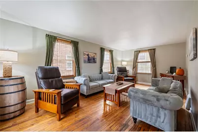 902 Delaware Ave, New Castle, PA 16105 - Photo 3