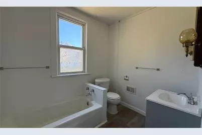 133 S 7th St, Sharpsville, PA 16150 - Photo 13