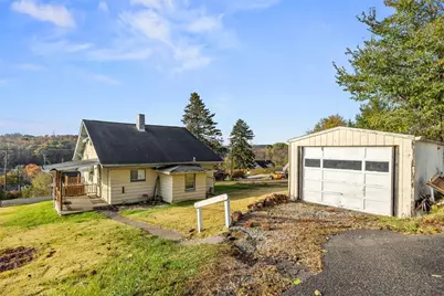 132 Burns St, Imperial, PA 15126 - Photo 3