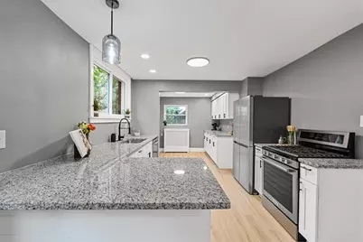 7032 Reynolds St, Pittsburgh, PA 15208 - Photo 11