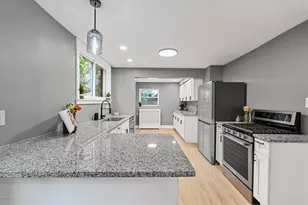 7032 Reynolds St, Pittsburgh, PA 15208 - Photo 11