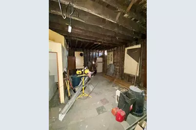 1900 Saint Ives St, Pittsburgh, PA 15212 - Photo 17