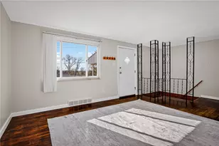 813 Alberta Dr, West Mifflin, PA 15122 - Photo 3