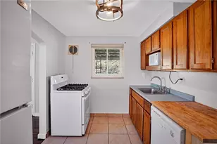 813 Alberta Dr, West Mifflin, PA 15122 - Photo 13