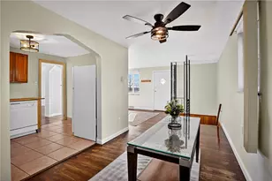 813 Alberta Dr, West Mifflin, PA 15122 - Photo 11