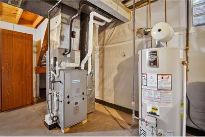 813 Alberta Dr, West Mifflin, PA 15122 - Photo 29