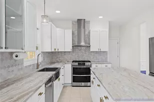 504 Day Star Ct, Cranberry Township, PA 16066 - Photo 7