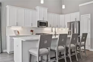 158 Olga Ave, Robinson Twp, PA 15108 - Photo 3