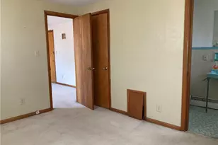 710 Lewis Ave, Jeannette, PA 15644 - Photo 13