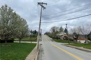 710 Lewis Ave, Jeannette, PA 15644 - Photo 19