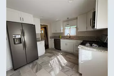 111 Hemlock Ln, Monroeville, PA 15146 - Photo 9